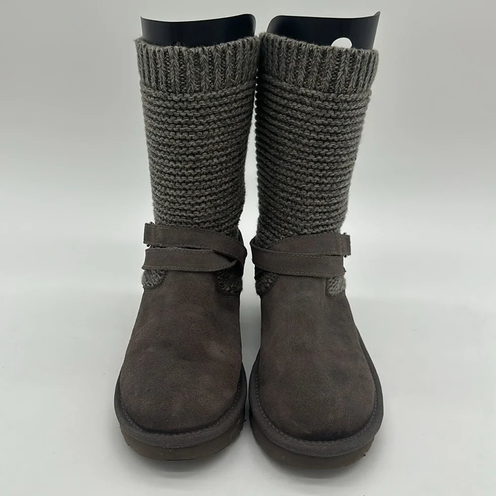 UGG purl strap